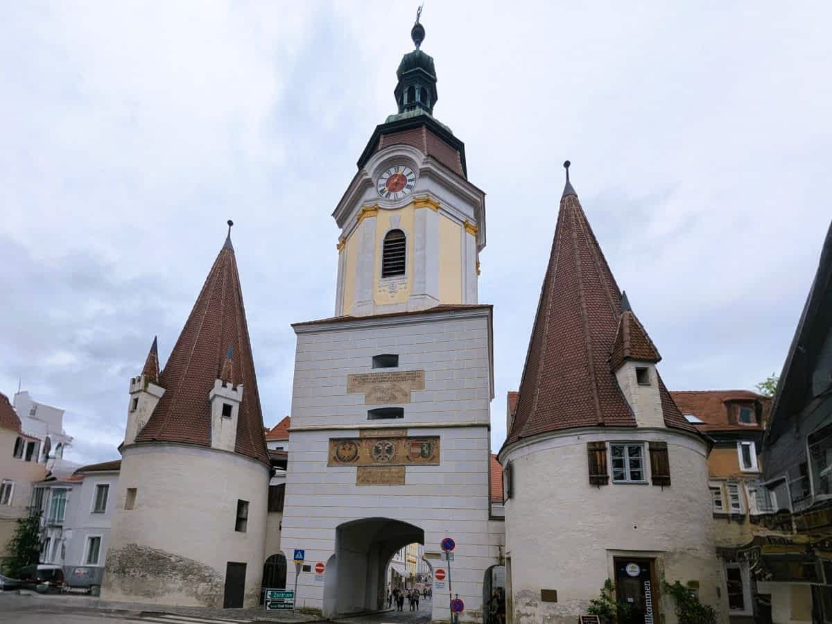 steiner tor in krems an der donau in der wachau in niederoesterreich